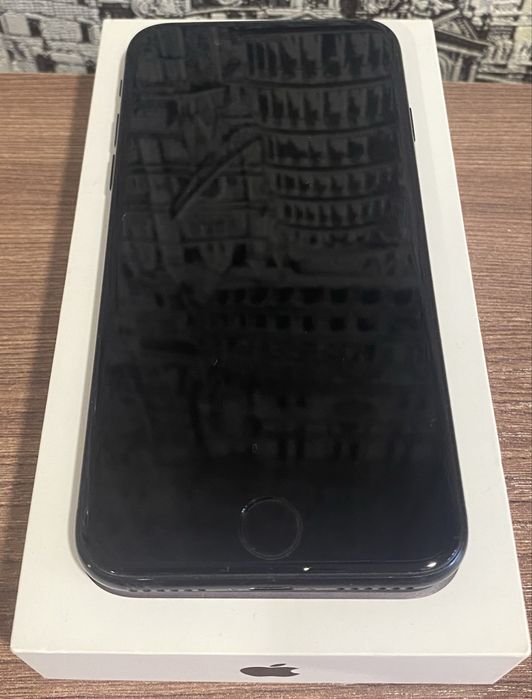 iPhone SE 64gb BLACK