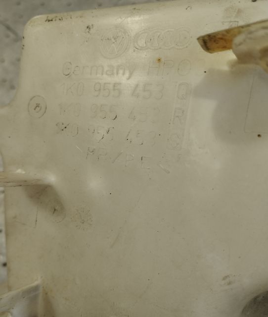 Vas lichid parbriz 1K0 955 453 Q Volkswagen VW Golf a 5-a generatie