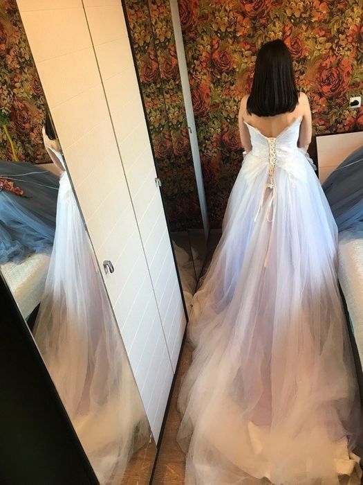 Сиреневее нежное свадебное платье