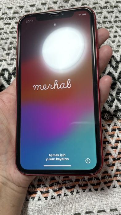 Iphone 11 в красном цвете