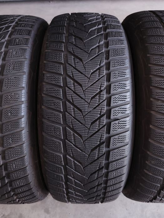 Set Vara Iarna Vredenstein 235 55 R17 M+S Anvelope Cauciucuri de 6mm