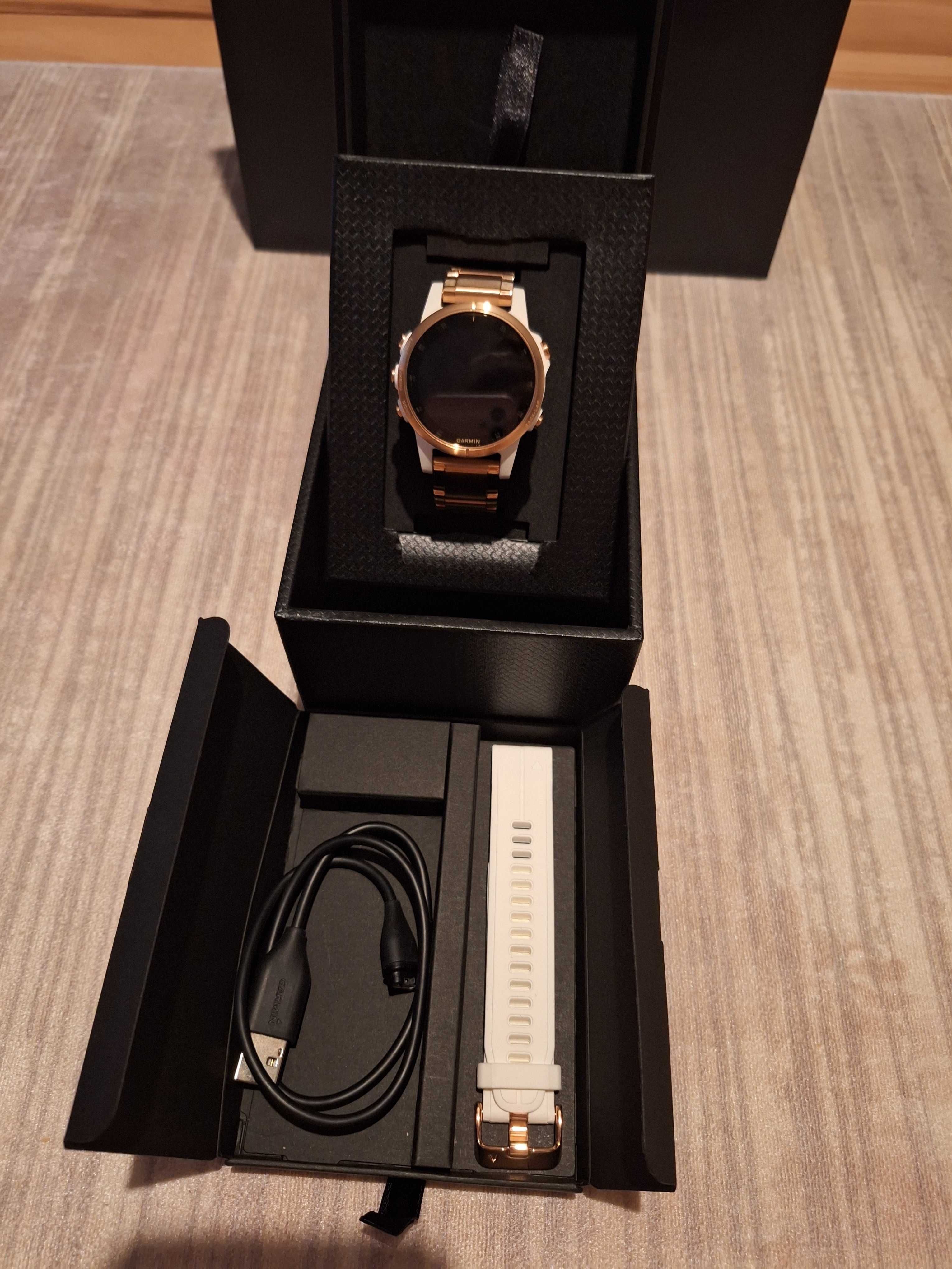 Garmin Fenix 5S Plus Safir,weiß mit rosegoldenem Mettalarmband