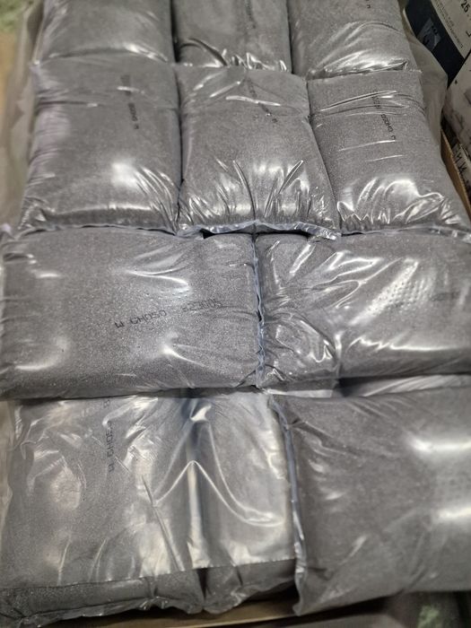 Колотая дробь, абразив , пескоструй, пескоструйная обработка.