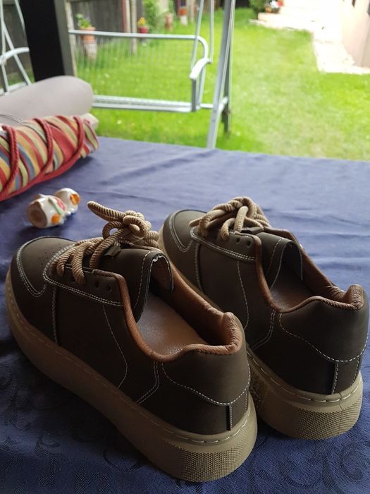 Pantofi sport barbati 42/42,5 ! Deosebiti! Noi !