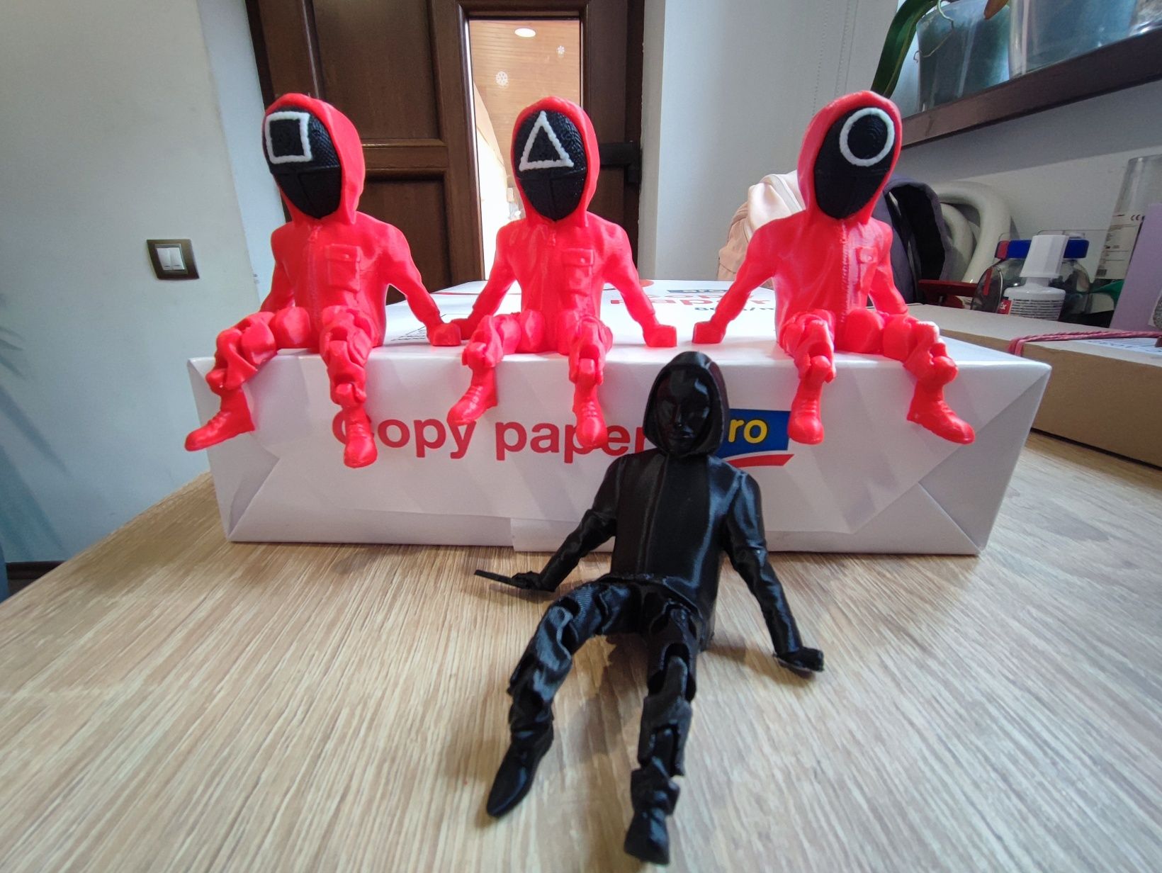 Figurine squid game