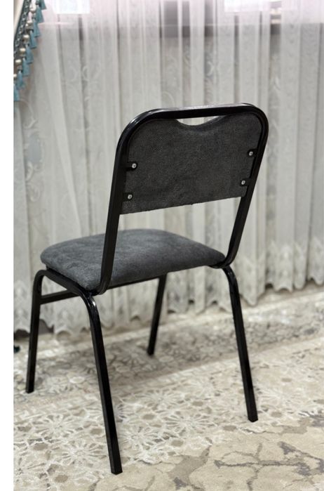 Стулья офисные 7500