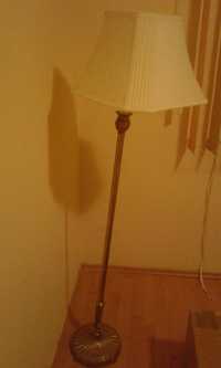 Vand lampa pe crem