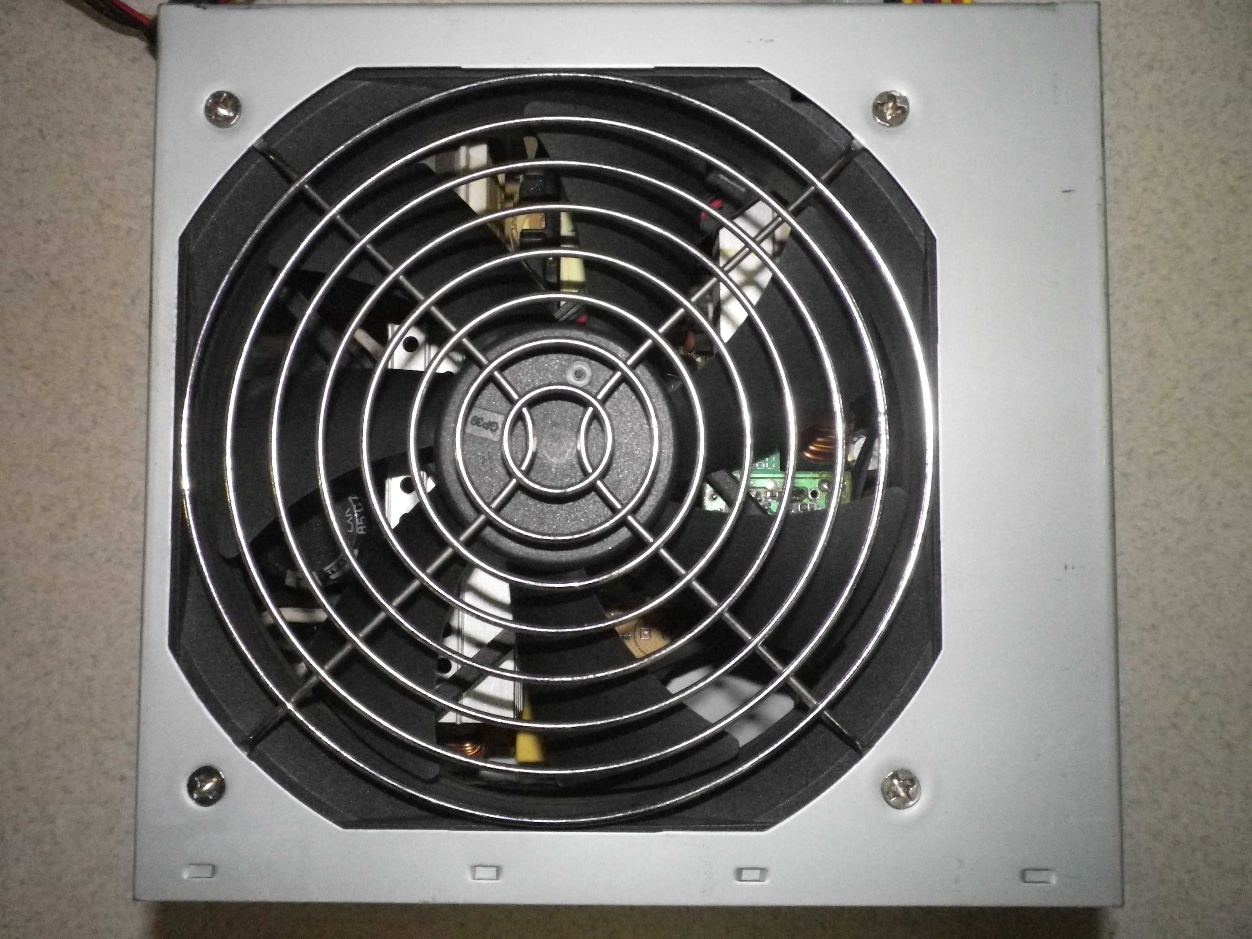Захранване за компютър FSP Fortron 450W