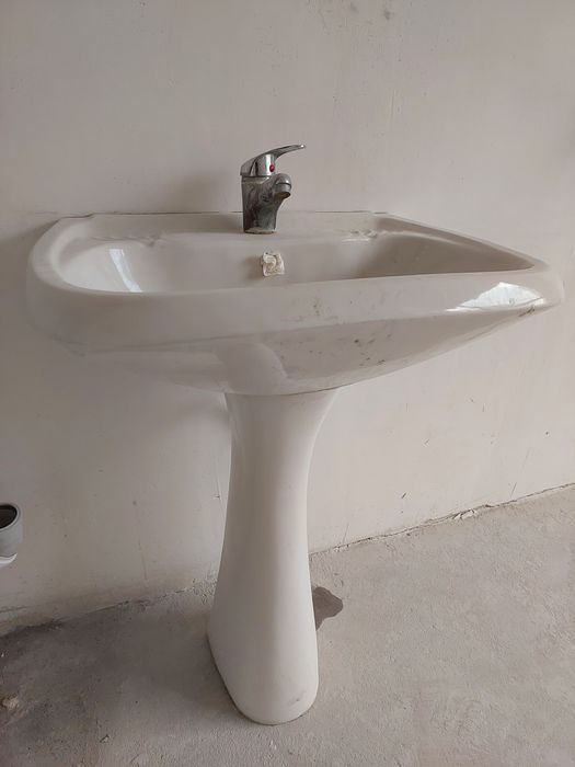 Продам б/у раковина и унитаз