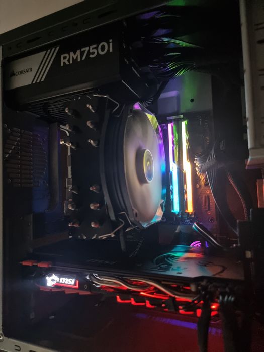 PC gaming silent i7-8700K 4.7Ghz GTX 1070Ti 16GB DDR4 3600Mhz