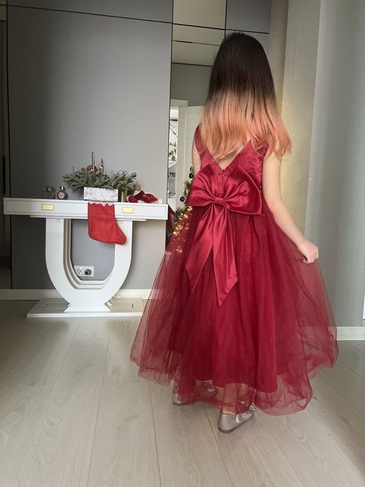 Платье бордовое с бантом
