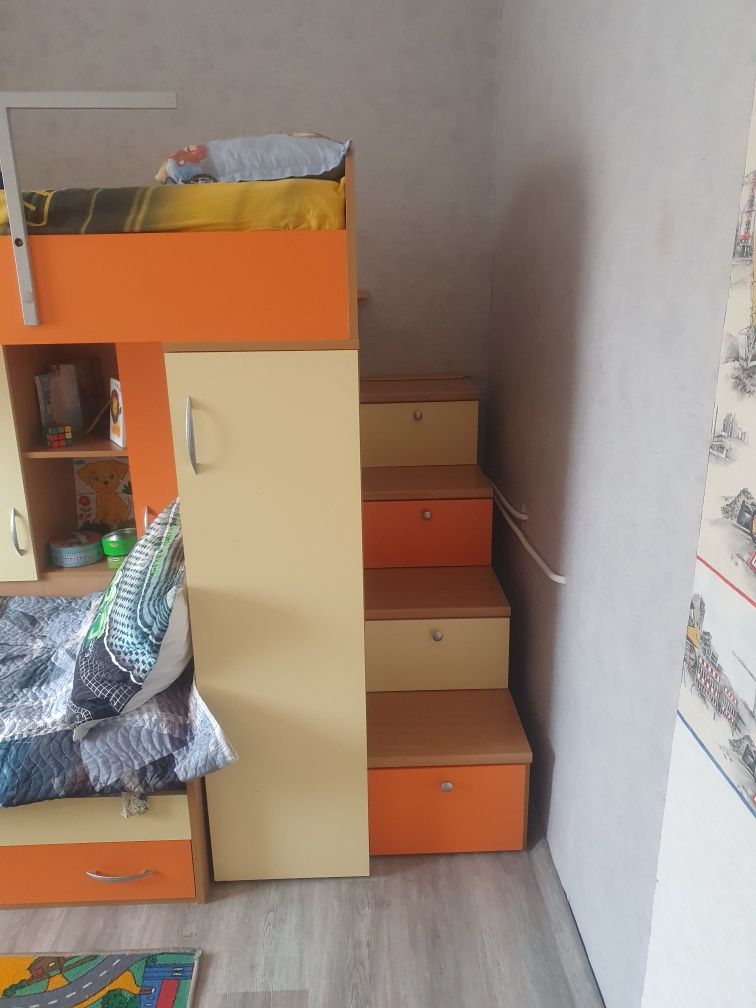 Детско обзавеждане с две легла