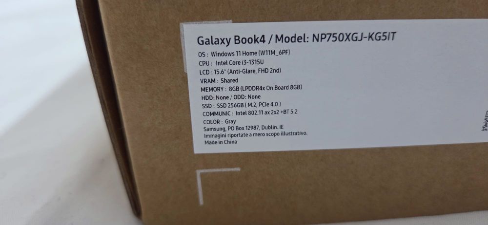 Laptop samsung book4