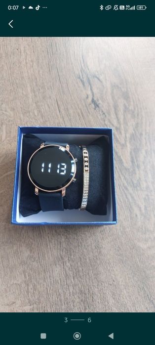 Часовник и гривна комплект