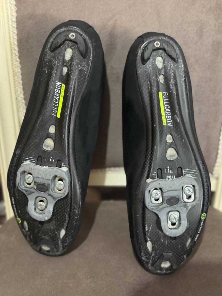 Велотуфли Northwave made in Italy full carbon