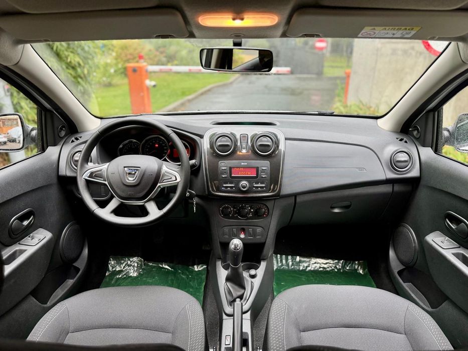 Logan 2020 doar 13000km rulati - carte service/ Primul proprietar