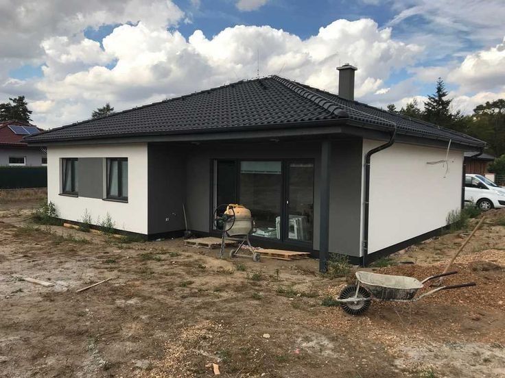 Vând case modulare pe structură metalică