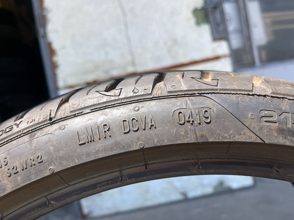 4 бр. летни гуми 215/35/18 Uniroyal DOT 0419 6-7 mm