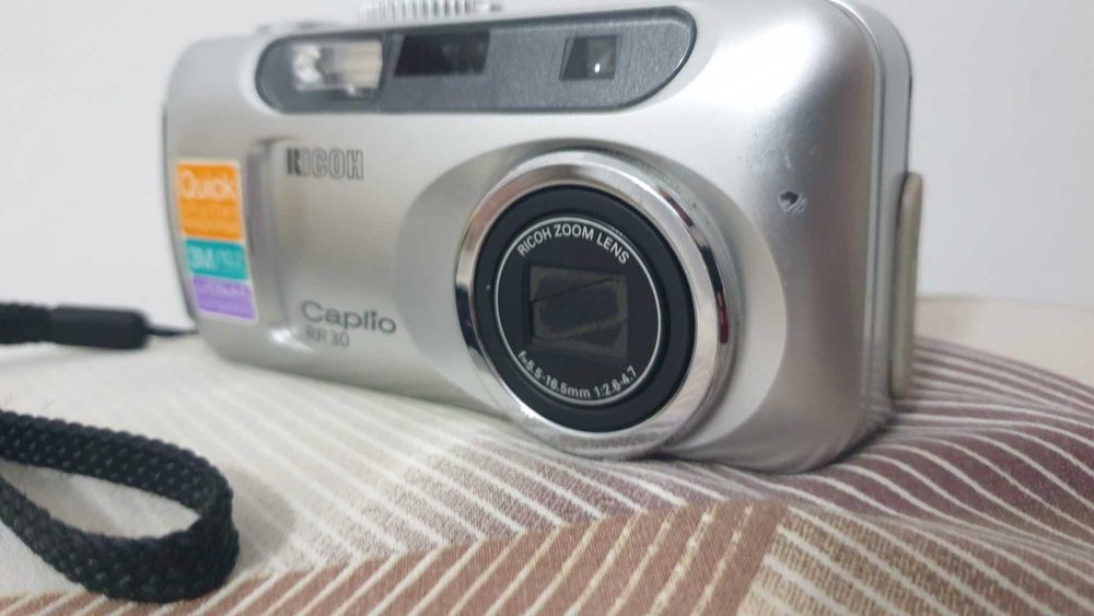 фотоапарат Ricoh Caplio RR30