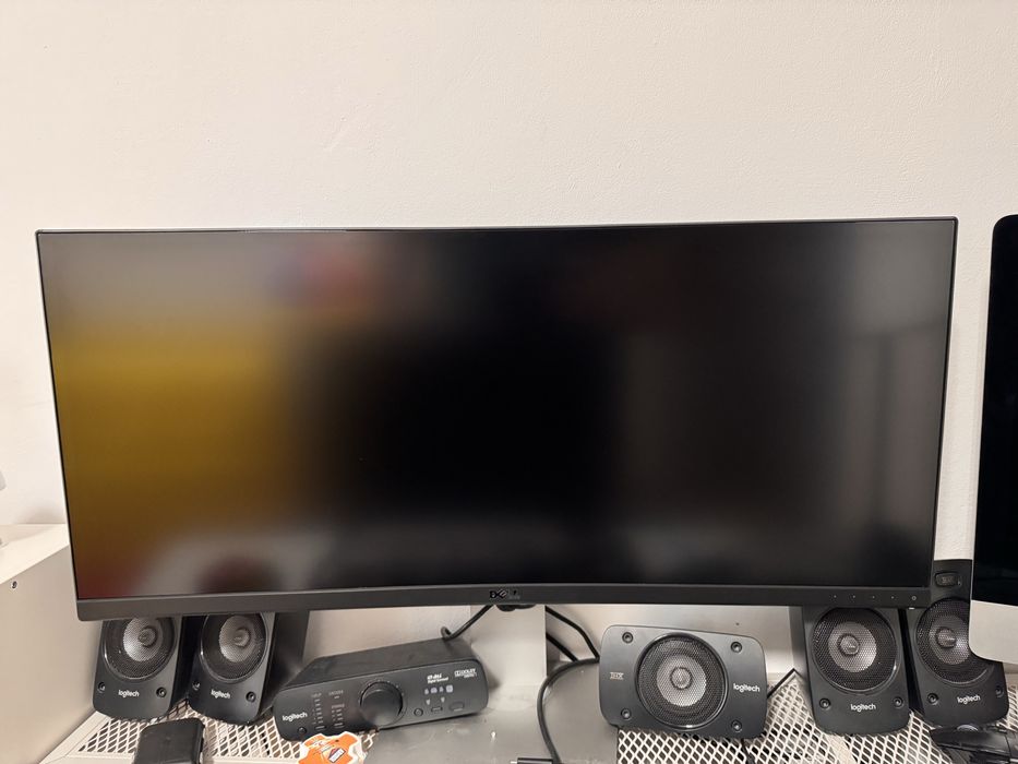 Monitor 34” monitor curbat 34” Dell u3415w 3844x1440p