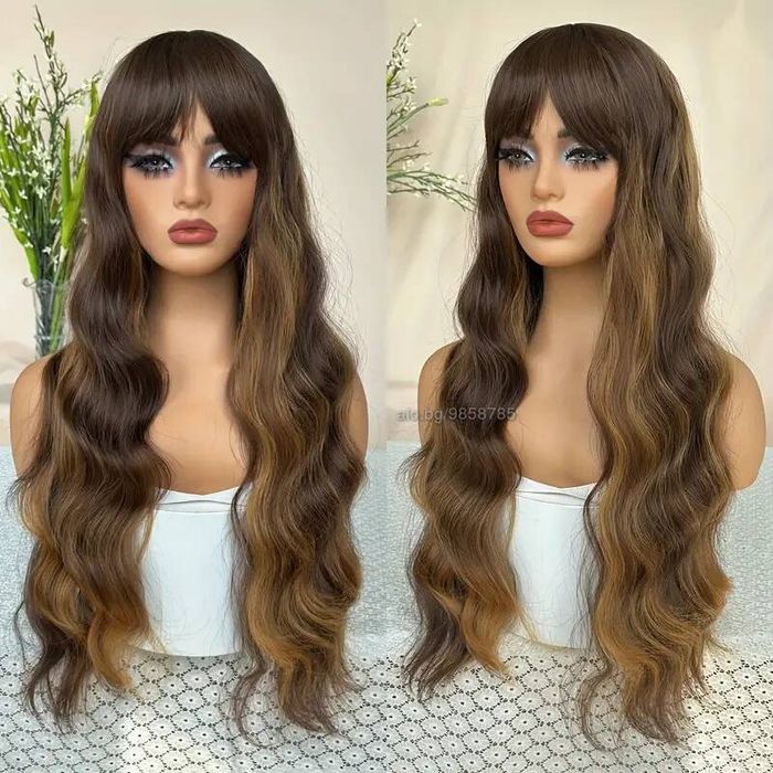 Кафява перука с руси кичури и бретон