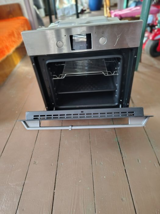 Фурна за вграждане Hansa