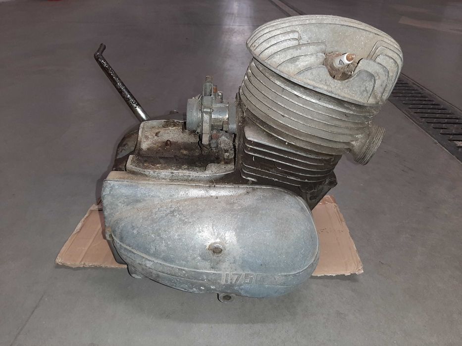 Двигател за Jawa 175 куб. см от 70те години
