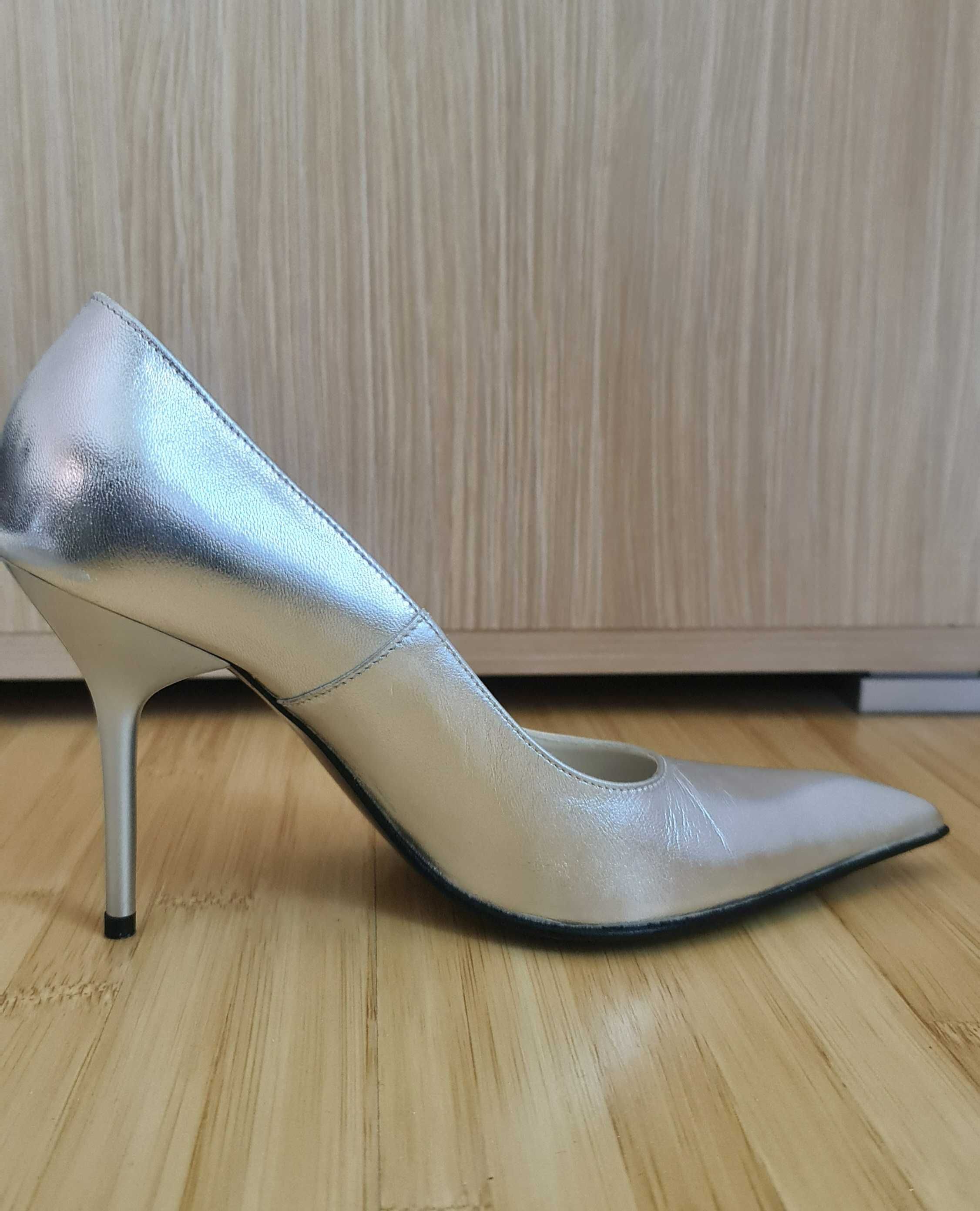 Pantofi de damă din piele