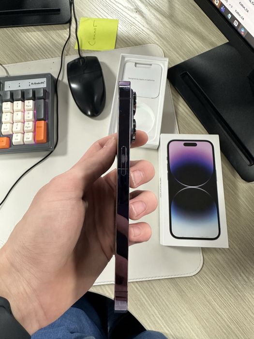 продается Iphone 14 pro