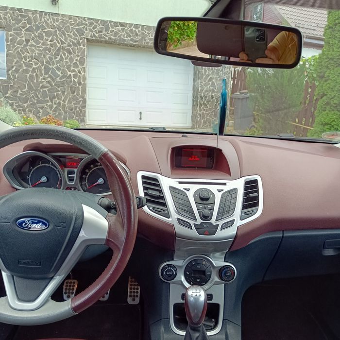 Ford Fiesta ,1.6 benzina(120CP)