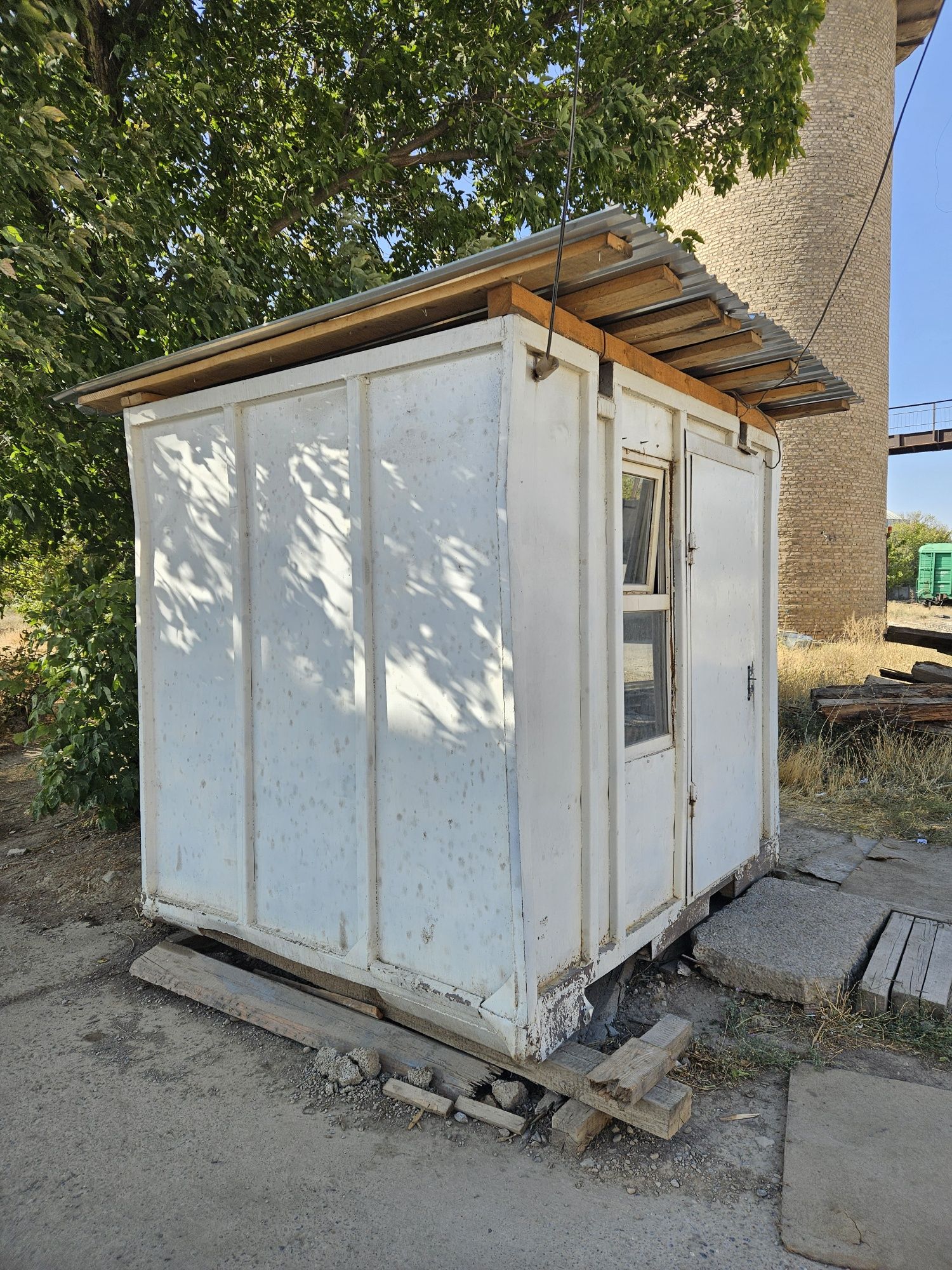 Контейнер под офис