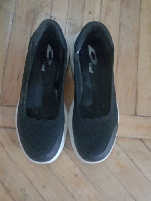 Черные слипоны европейского бренда