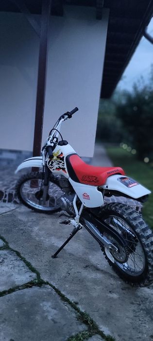 Moto-cross Honda xr100