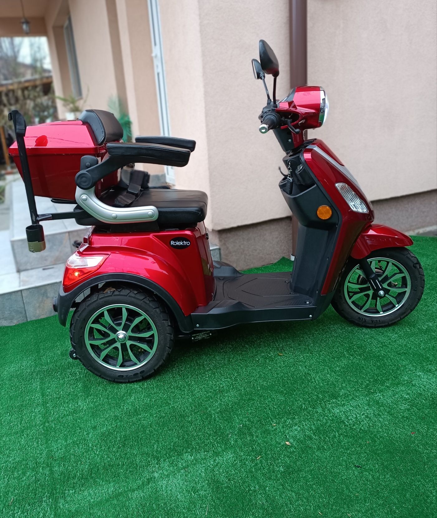 Scuter căruț handicap carucior Dizabilitati dezabilitati electric vars