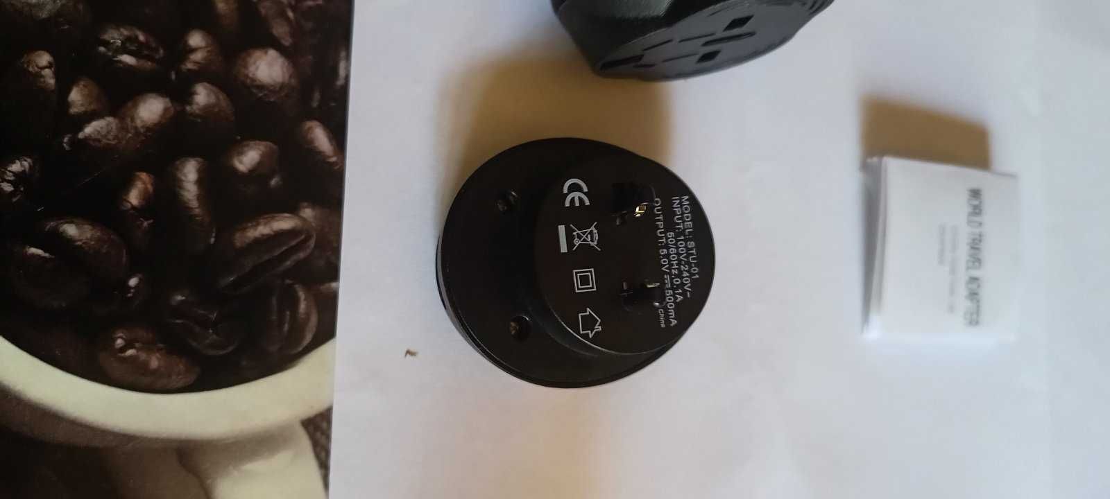 4-в-1 универсално зарядно за пътуване 110-220V с USB порт