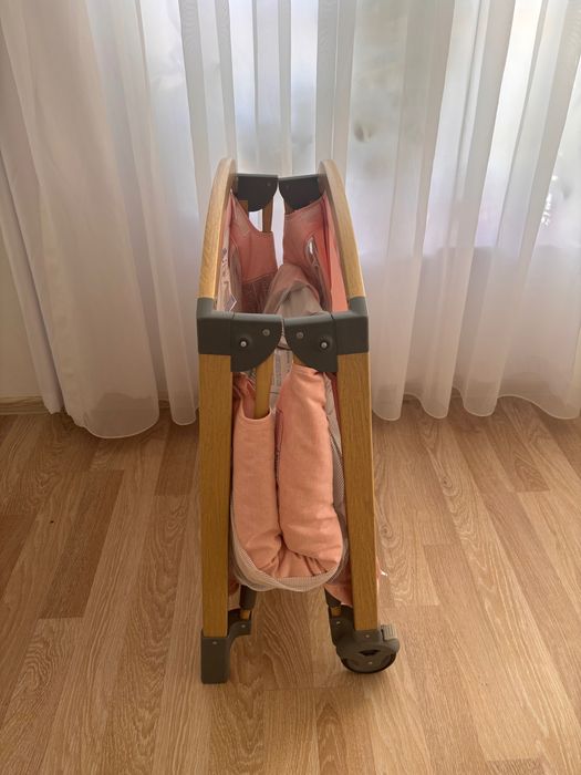 Продавам детско сгъваемо легло