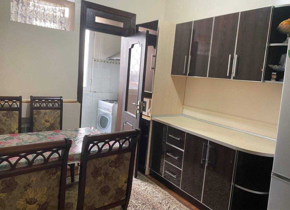 -РАЗДЕЛКА 65м² 2-Х Ком. Чиланзар-7Кв. Оптовка ХАМЗА 5мин, Продаётся