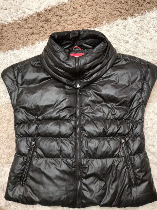 Продам жилетку в отличном состоянии