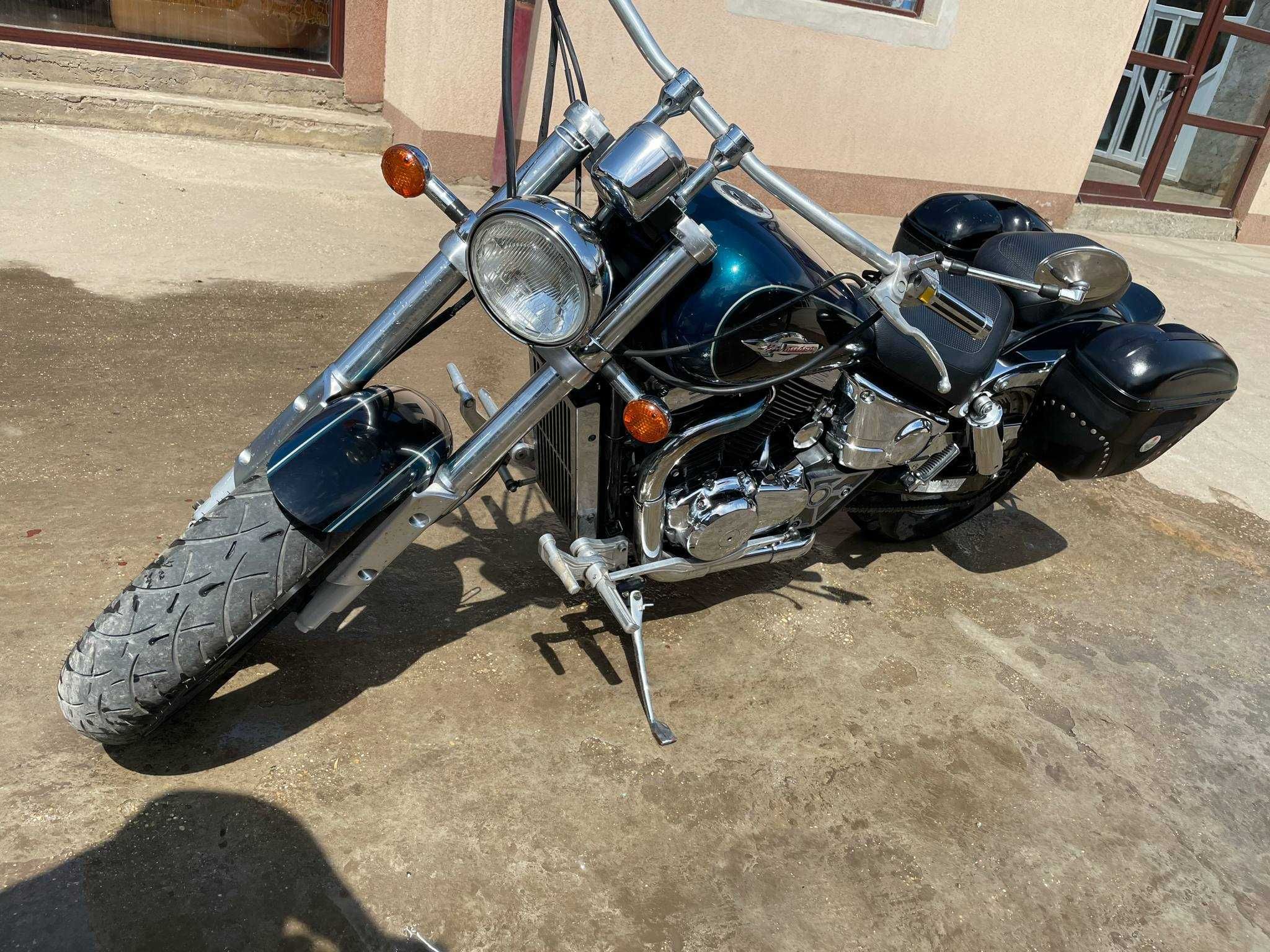 Vand Suzuki vz800