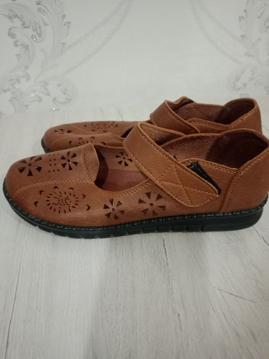 Мокасины новые, легкие, удобные