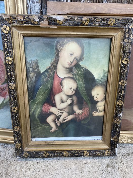 Tablouri pictate pe panza