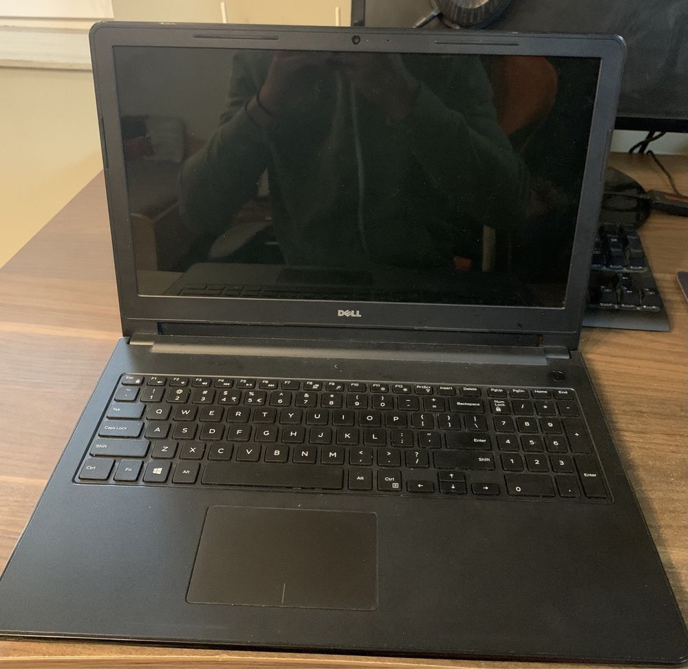 Vand laptop DELL