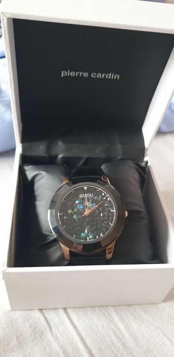 ceas din colectia pierre cardin