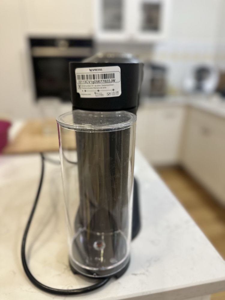 Aparat de cafea Nespresso Vertuo Next C Dark Chrome Deluxe