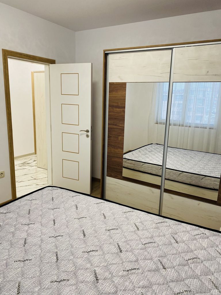 Дава се под наем Двустаен апартамент в Варна, м-т Пчелина - 60 кв.м за 612 € - Снимка #3