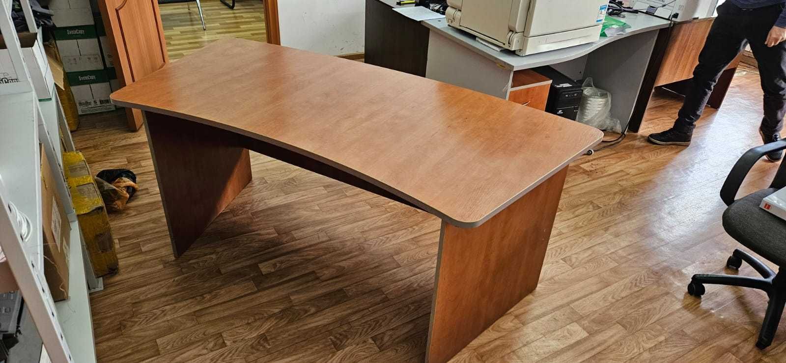 Рабочий стол отличного качества