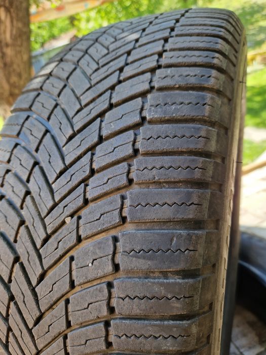 Anvelope iarna 225 60 R 18 Bridgestone
