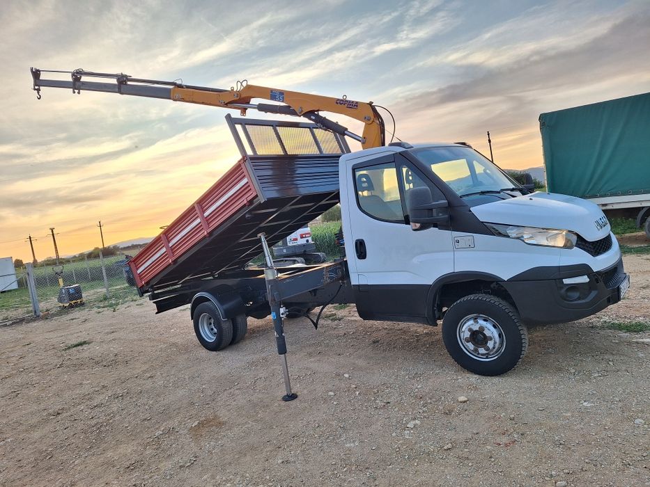 iveco 70c15 basculabil și macara