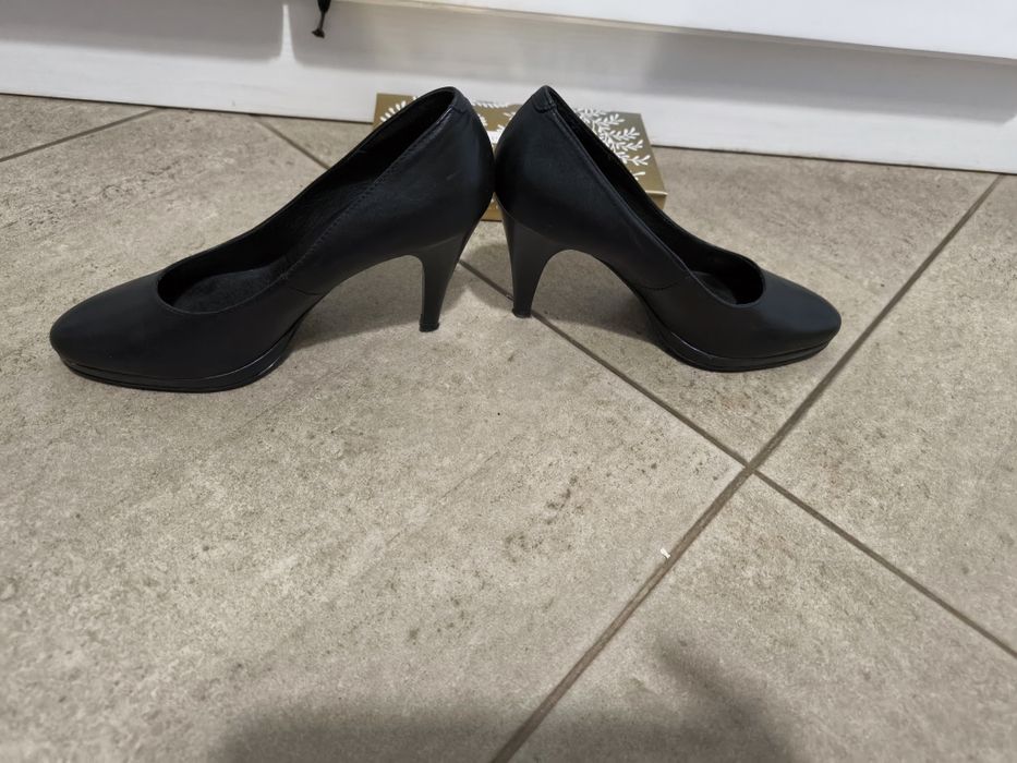 Pantofi negri din piele, Carmens,mărimea 37