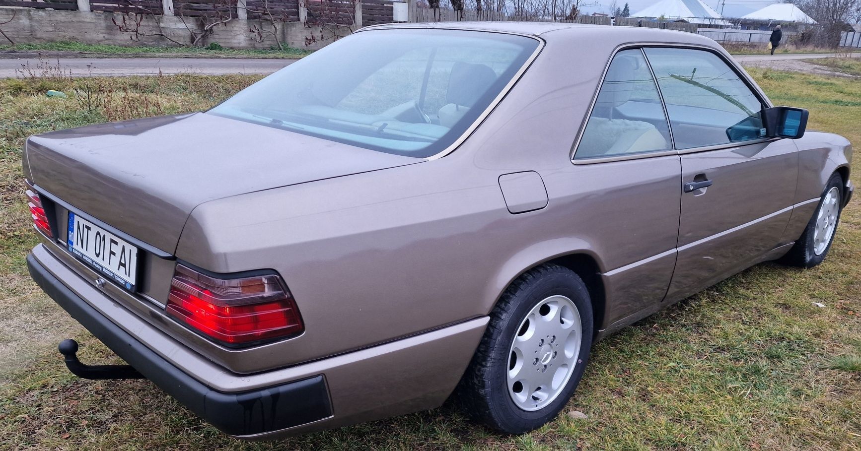 De vanzare mercedes benz 124 c